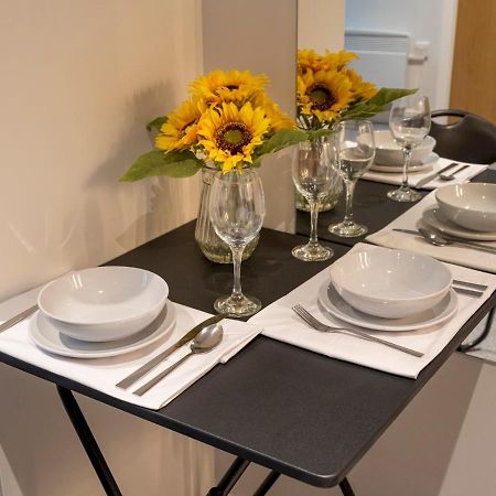 Pass The Keys Cosy High Street Studio With Free Parking Apartment ลินคอล์น ภายนอก รูปภาพ